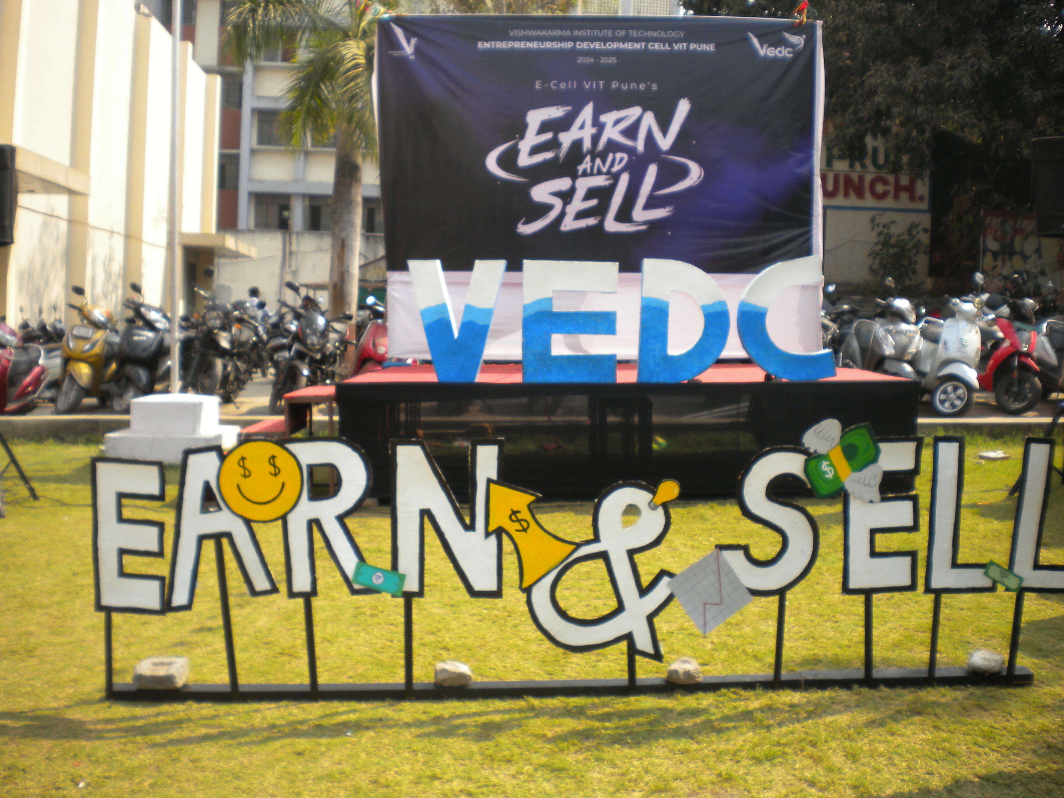 Earn & Sell